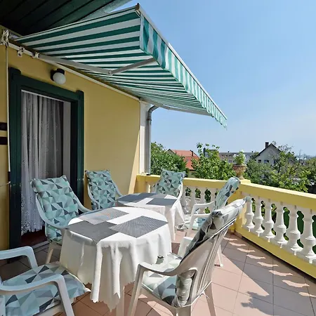 Apartment Ambrozia